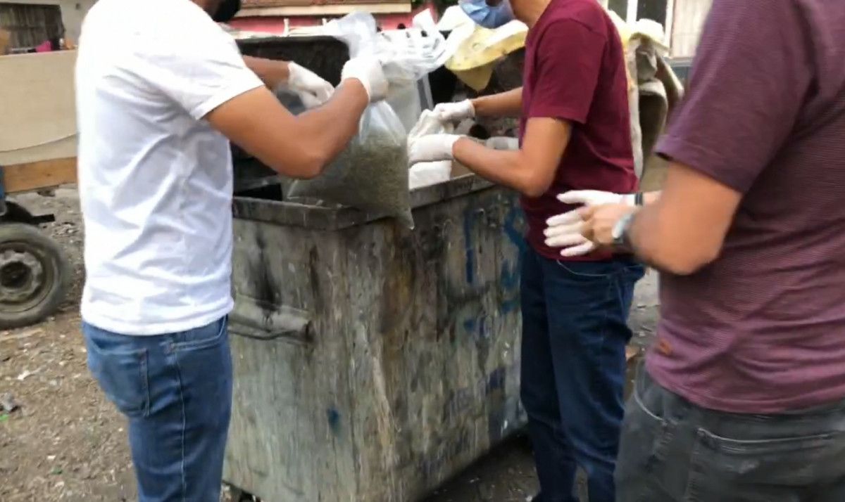 Bursa da çöp konteynerinden 28 kilo bonzai çıktı #2