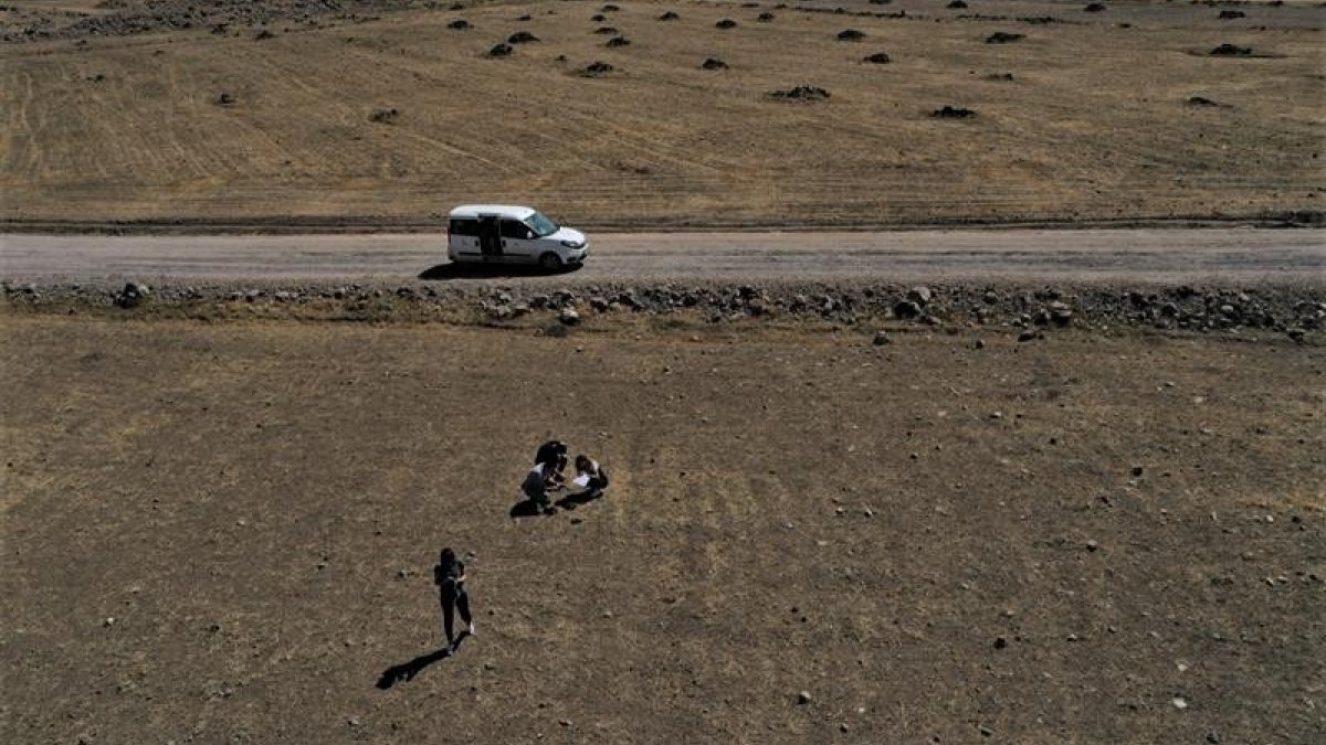 Iğdır'da arazi tespiti için drone kullanılıyor