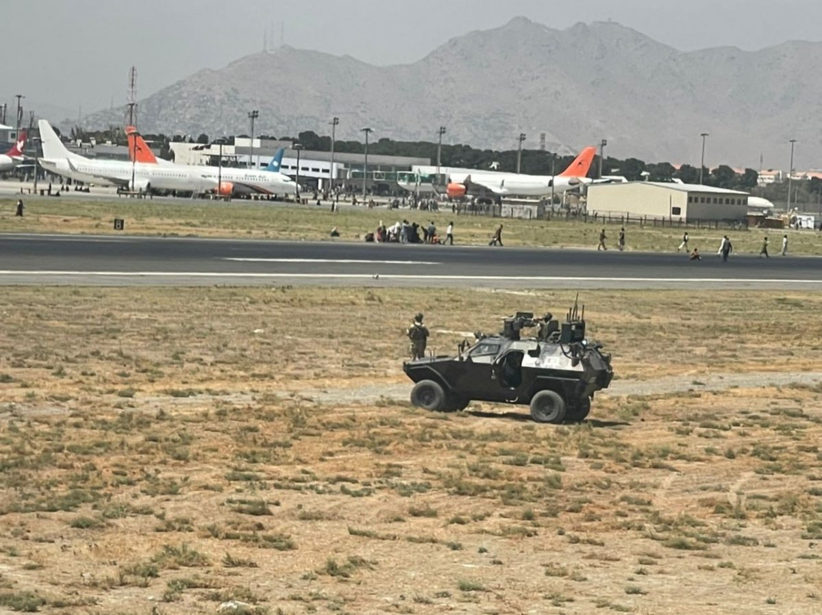 Kabil Havaalanı ndaki kaos anları #3
