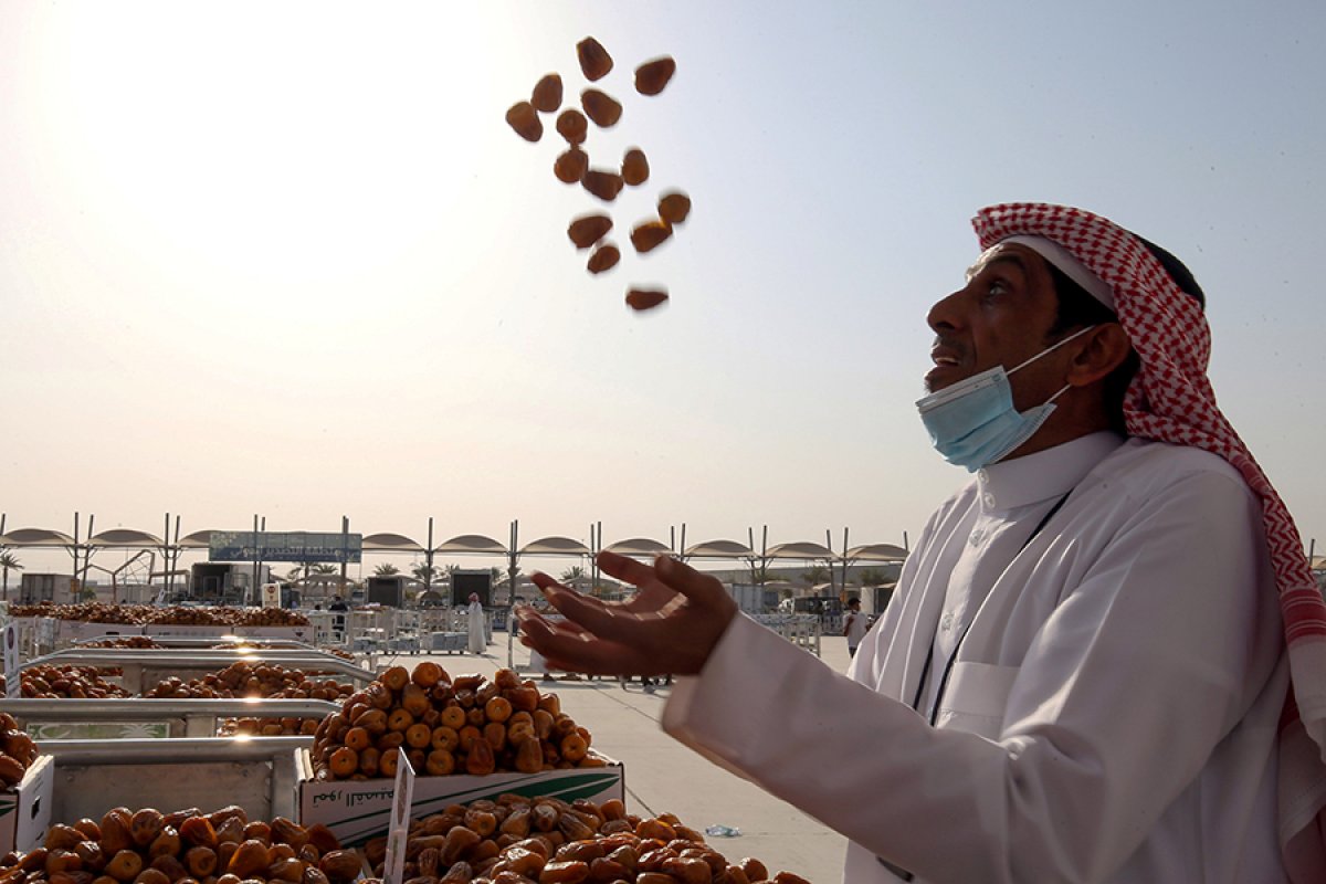 Suudi Arabistan da hurma pazarı kuruldu #10